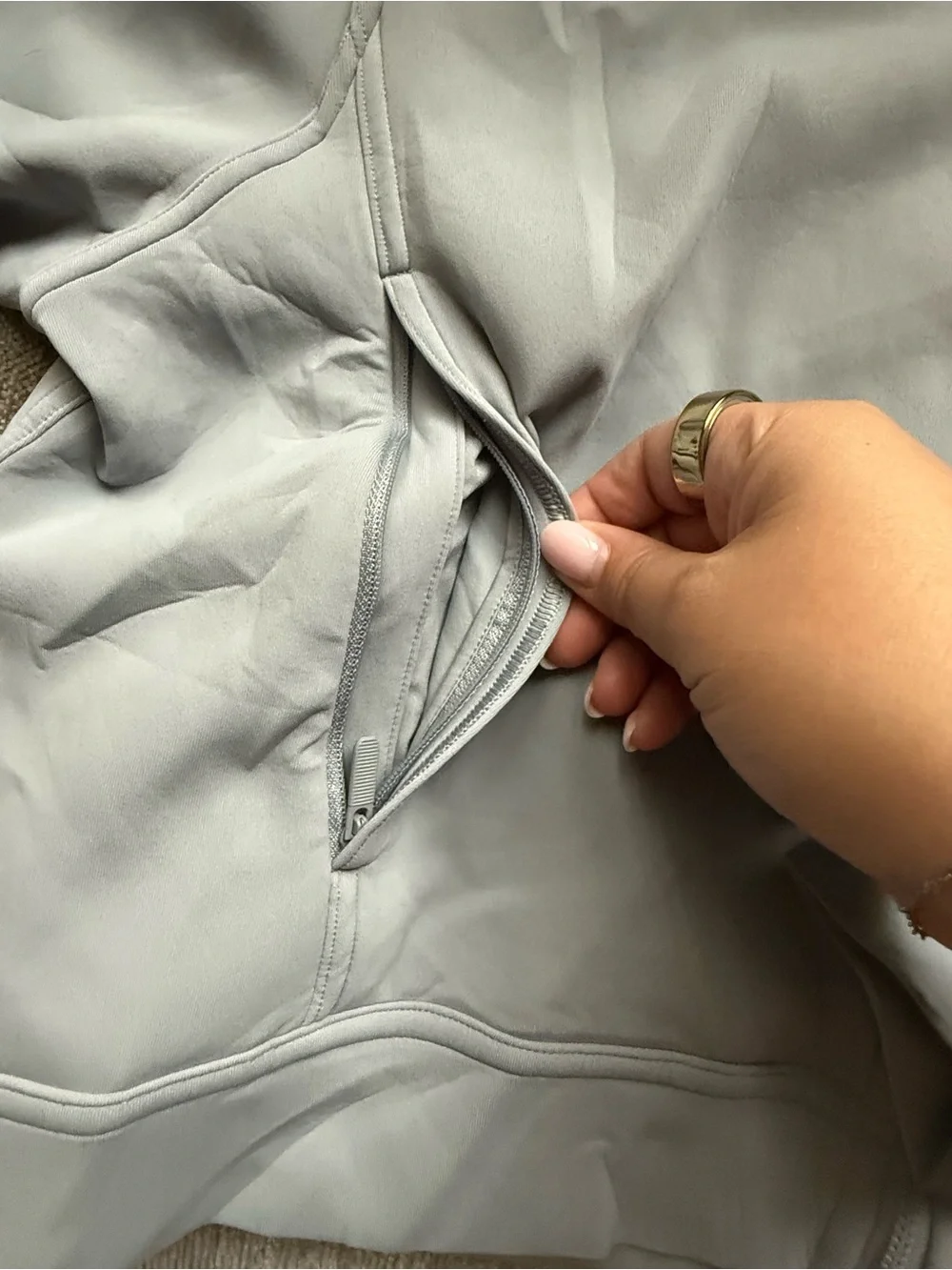 Lululemon Cropped Zip Up - Picture 4 of 10